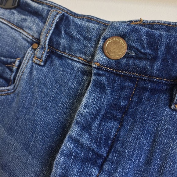 Blank NYC Denim Shorts - Picture 6 of 12